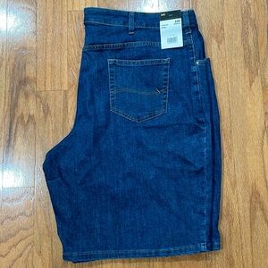 Lee Women NWT Size 22W Journey Jean Shorts Medium Wash Pockets